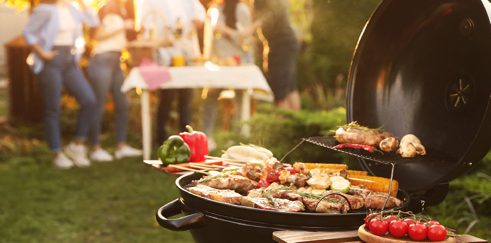 Qu'est-ce qu'un barbecue Kamado et pourquoi gagne-t-il en popularité à travers le monde ?